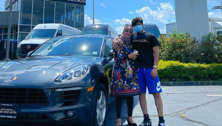 ©instagram.com/yassuo | We can't say for sure how much money Yassuo has. But we can say that it is enough to buy a Porsche for his mum!